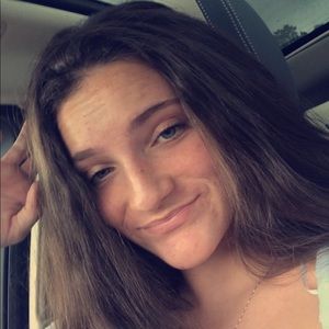 Meet your Posher, Lilly